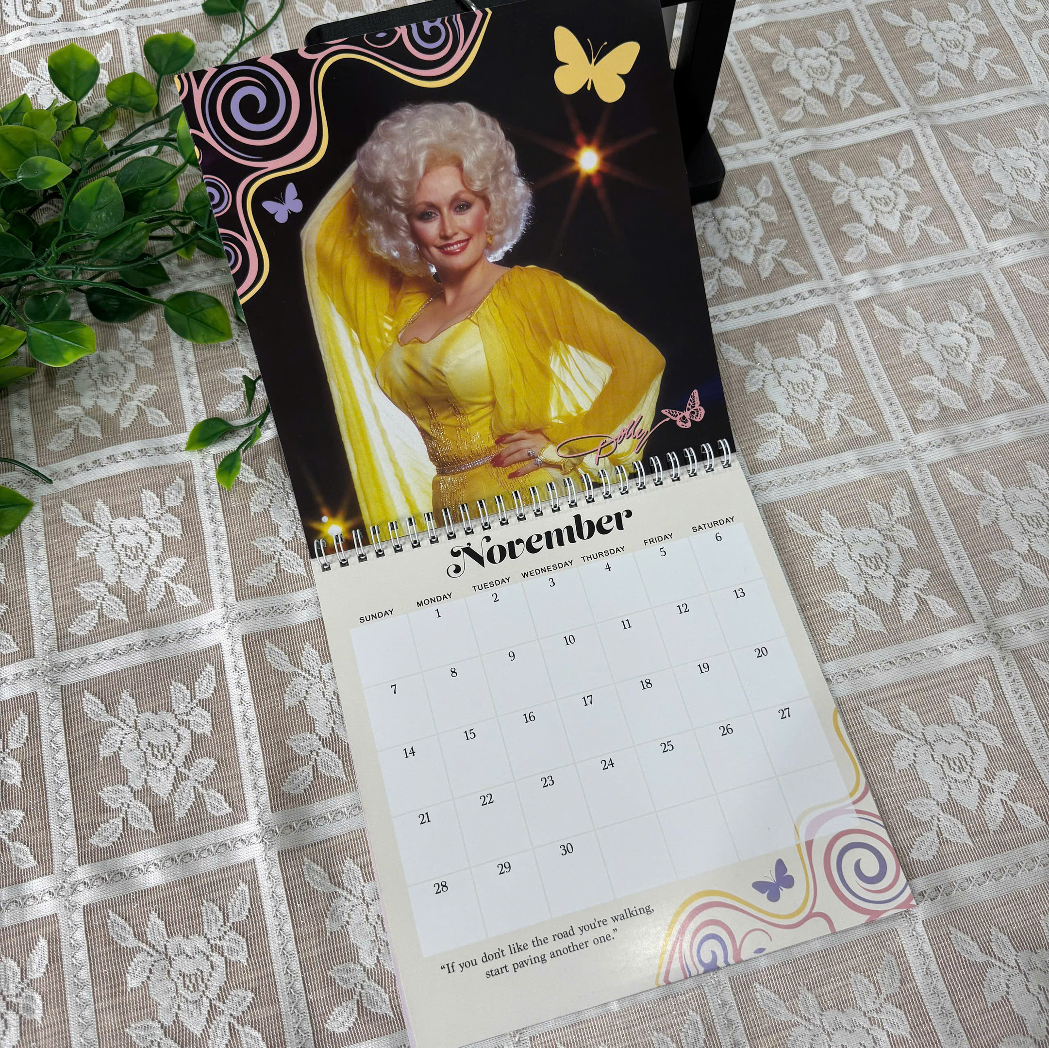 4T - Dolly Parton 2027 Calendar, 1946-2026