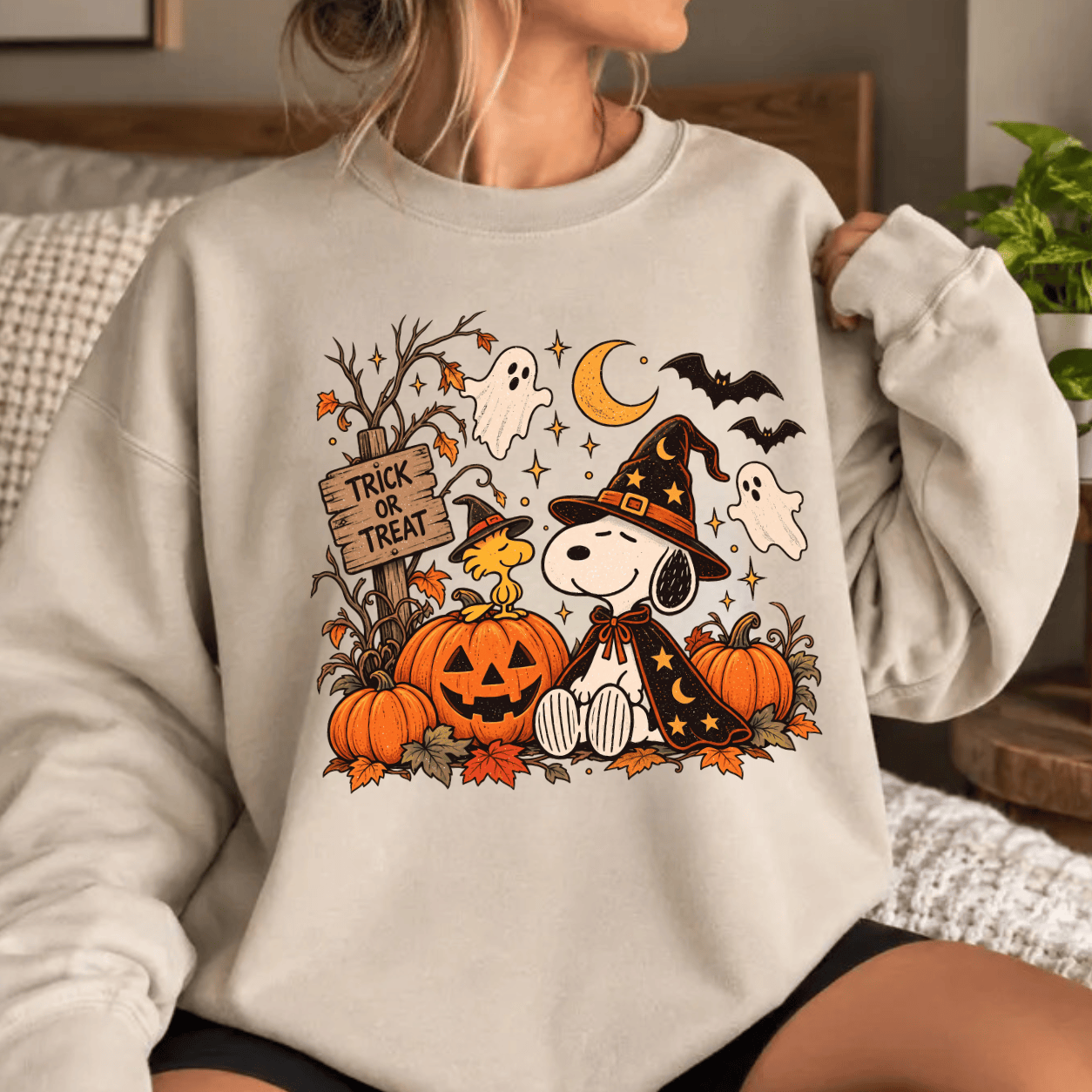 PK - Cute Snoopy & Woodstock Trick or Treat Fall Crewneck