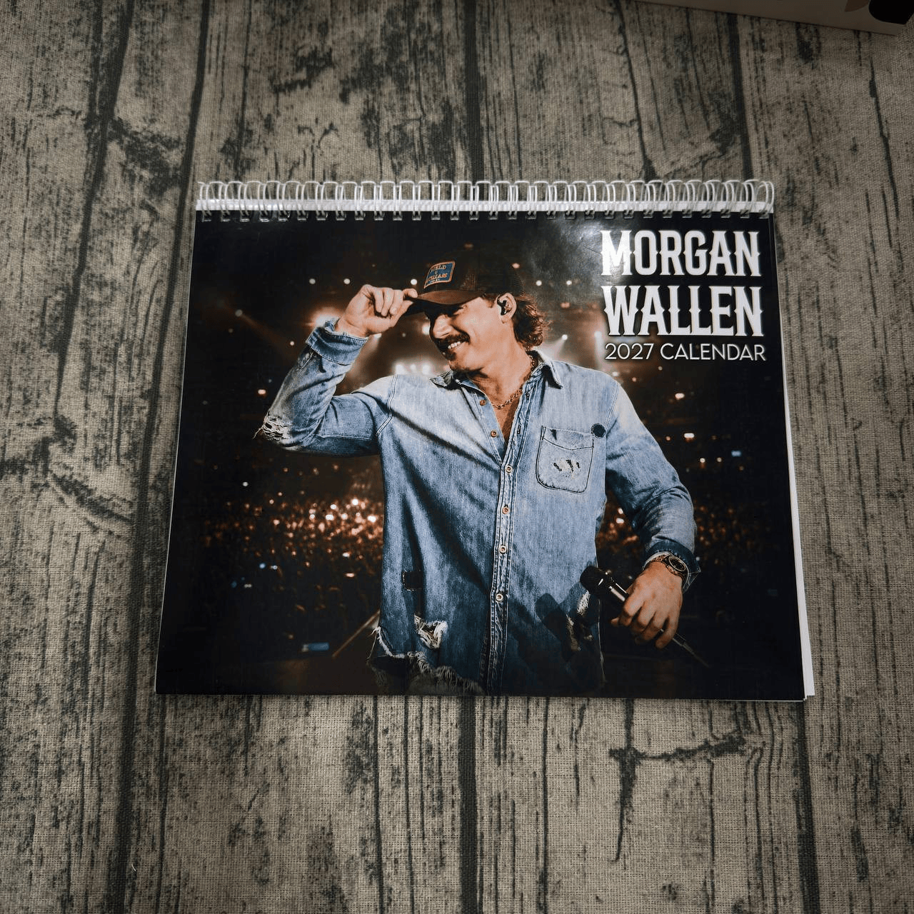 NT - Morgan Wallen 2027 Wall Calendar